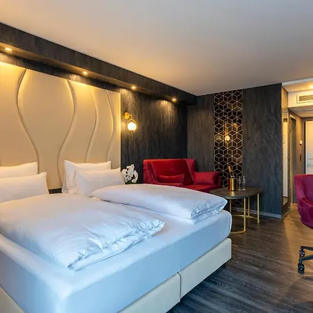 호텔 Plaza Premium Parkhotel 뉴울름