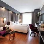 Plaza Premium Parkhotel Szálloda 4*